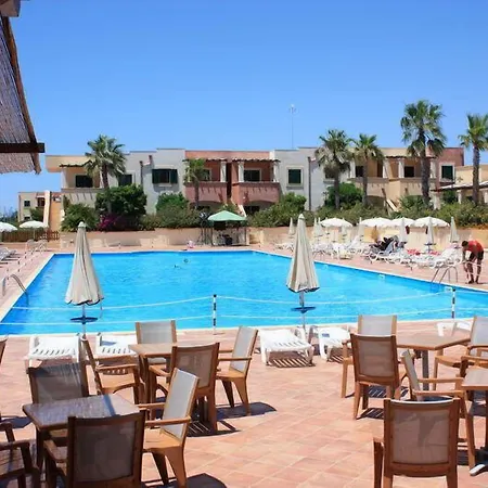 Vakantiepark Villaggio Arco Del Saracino 4*