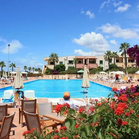 Villaggio Arco Del Saracino Vakantiepark