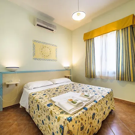 Villaggio Arco Del Saracino