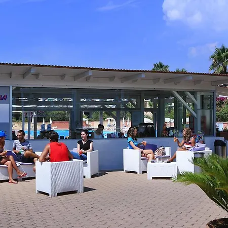 Villaggio Arco Del Saracino База отдыха 4*