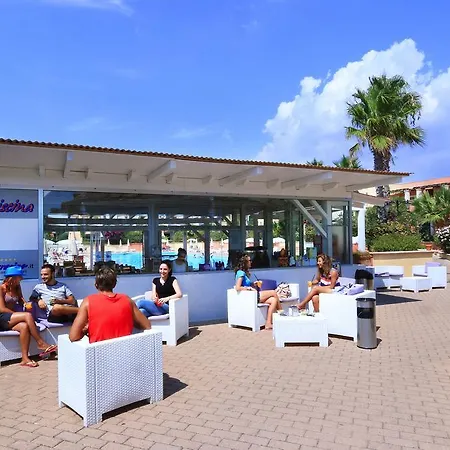 Villaggio Arco Del Saracino לידו מריני