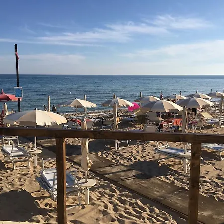 פארק נופש Villaggio Arco Del Saracino 4*