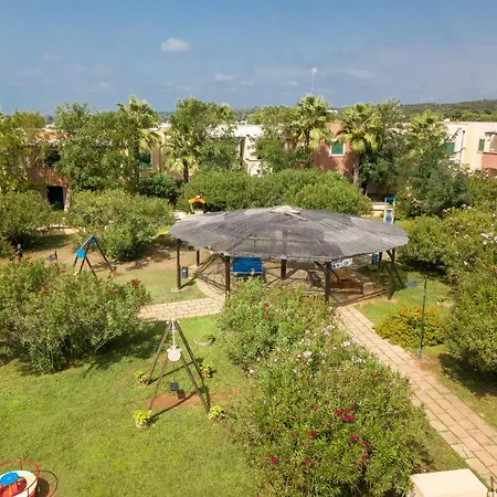 Villaggio Arco Del Saracino 4*